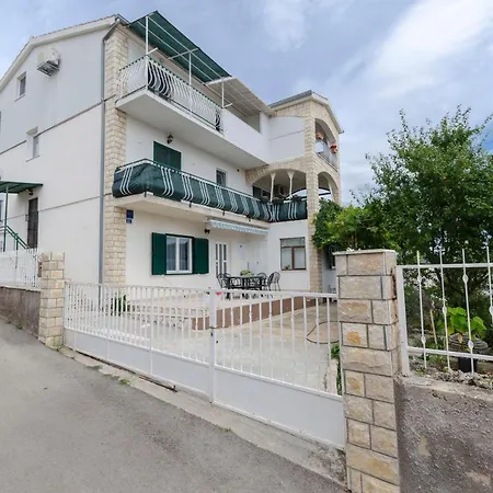 Darija Apartment *